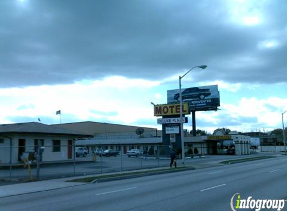 Deluxe Plaza Motel - Baltimore, MD