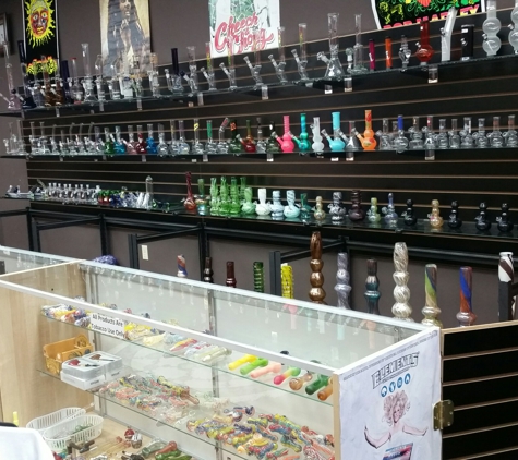 Edgy Smoke & Vape - Stafford, TX