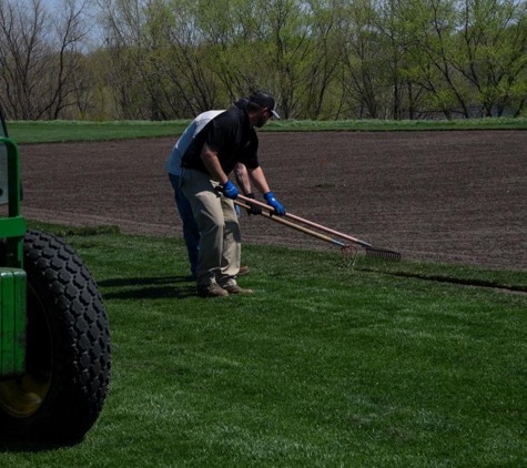 Helt's Turf Farms - Pleasant Hill, MO