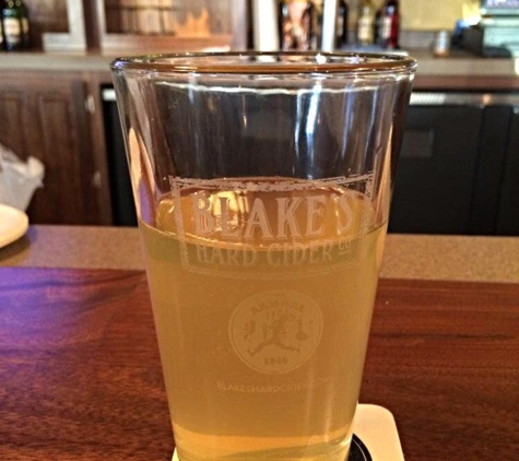 Blake's Orchard & Cider Mill - Armada, MI