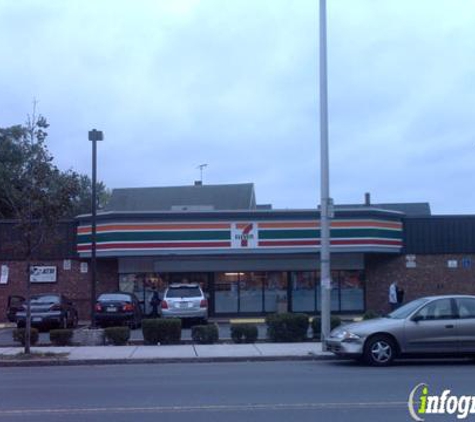 7-Eleven - Malden, MA