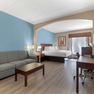 Best Western Plus Suites-Greenville - Greenville, NC