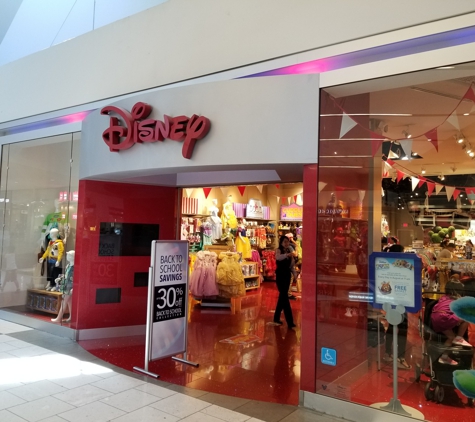 Disney Store - Arcadia, CA