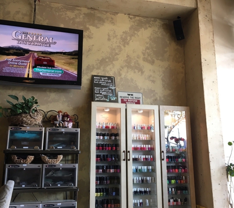 Isle of Serenity Nail Spa - West Hollywood, CA