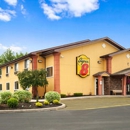 Super 8 by Wyndham Oneida Verona - Motels