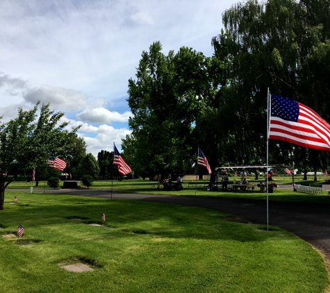 Memory Gardens Memorial Park & Mortuary - Medford, OR