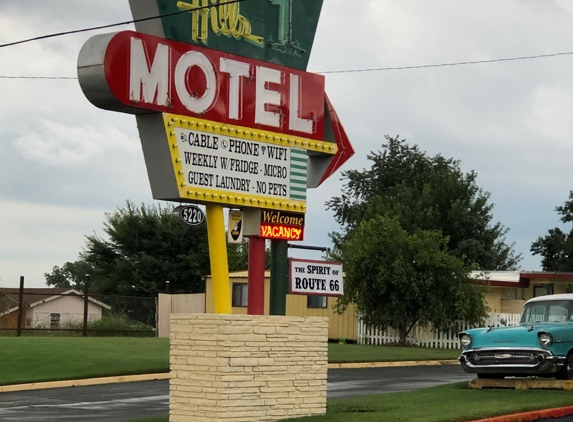 Desert Hills Motel - Tulsa, OK