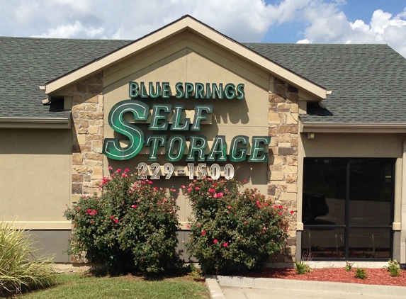 Blue Springs Self Storage - Blue Springs, MO