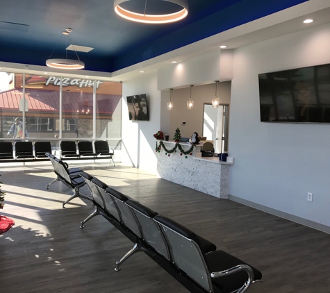 Dulce Dental - Dallas, TX. Waiting area at Dallas dentist Dulce Dental