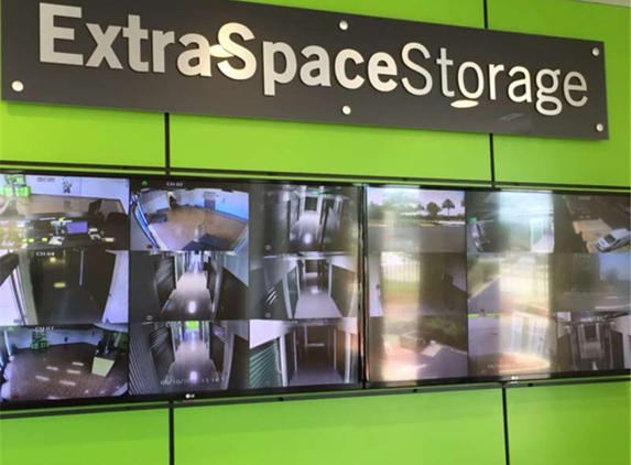 Extra Space Storage - Jacksonville, FL
