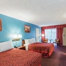 Days Inn by Wyndham East Stroudsburg - Motels