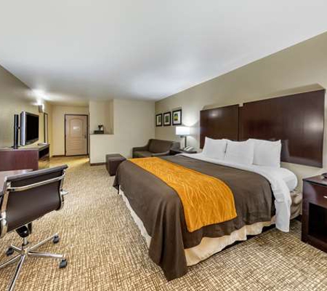 Comfort Inn & Suites - Colton, CA