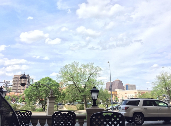 Chaz on the Plaza - Kansas City, MO