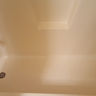 J's Cleaning Service, LLC - Portsmouth, VA. Move out cleaning. Bath tub- After