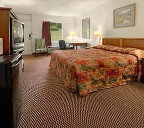 Super 8 by Wyndham Kingsport - Kingsport, TN