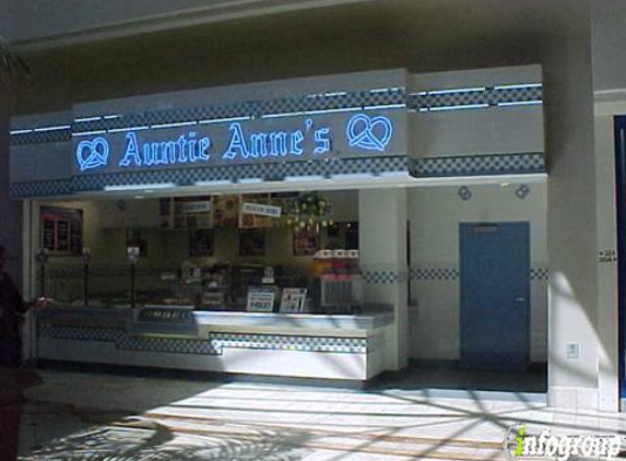 Auntie Anne's Soft Pretzels - Daly City, CA