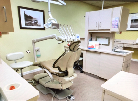 Lee Kenneth V.DDS - Auburn, CA. Exam Room