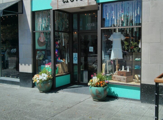 Trove Vintage Boutique - Seattle, WA