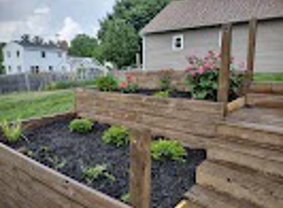 Neiko's Fencing & Landscaping - Grand Rapids, MI