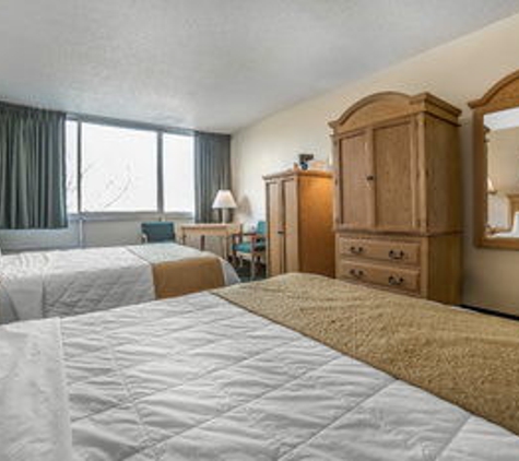 Econo Lodge - Rawlins, WY