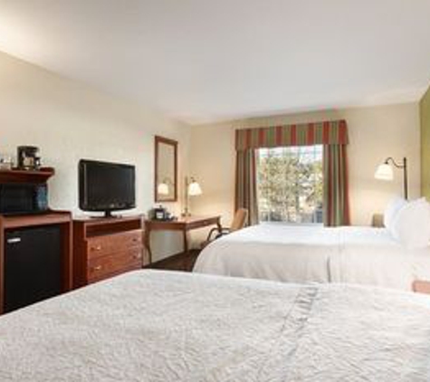 Hampton Inn & Suites Greenfield - Greenfield, MA