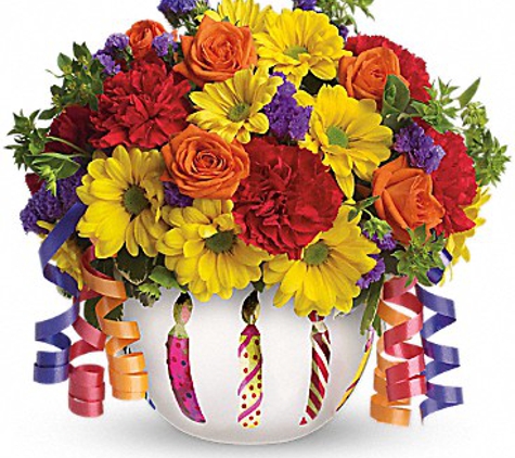 (352)FLOWERS - Spring Hill, FL. Teleflora's Brilliant Birthday Bouquet