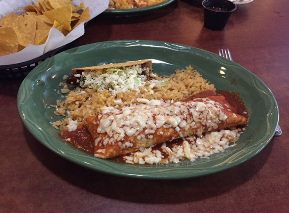 El Mariachi Mexican Restaurant - Lake Mills, WI