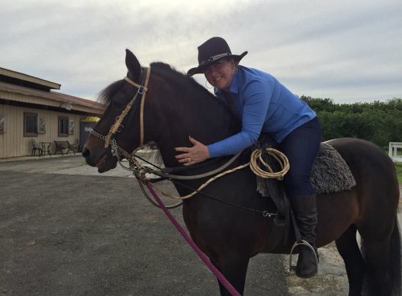 Escudero Pasofino Riding School - Miami, FL