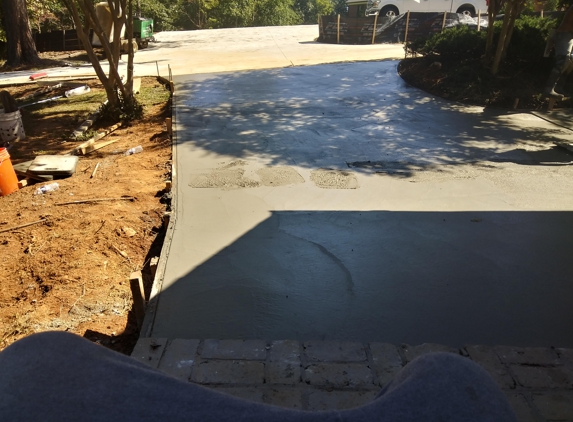 R & B Concrete Contractors - Cumming, GA