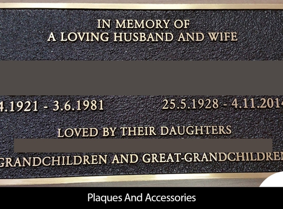 McMurtrie & Co - Orange, NSW. Plaques And Accessories