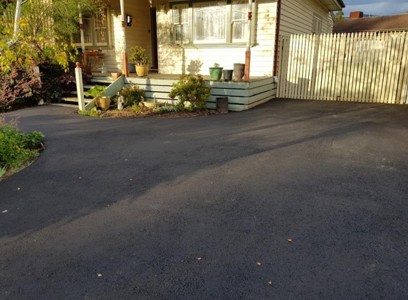Bond David - Boronia, VIC. The new driveway