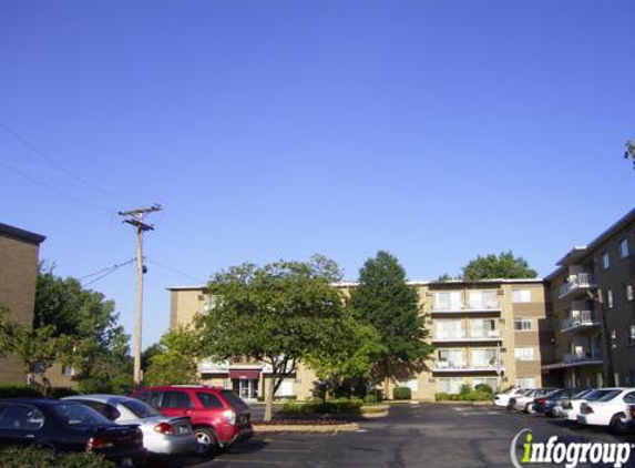 Cross Creek Gardens Apartments - Cleveland, OH