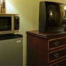 Americas Best Value Inn Comanche - Motels