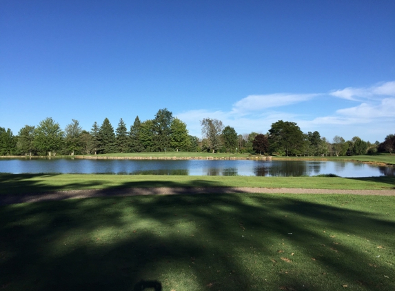 Rolling Green Golf Club - Huntsburg, OH