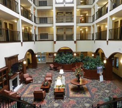 Country Inns & Suites - Braselton, GA