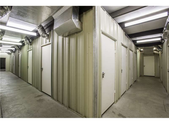 Extra Space Storage - Pinellas Park, FL