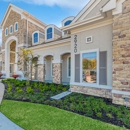 Lakeside Pointe Apartments & Townhomes