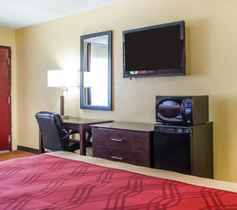 Econo Lodge - Kearney, MO