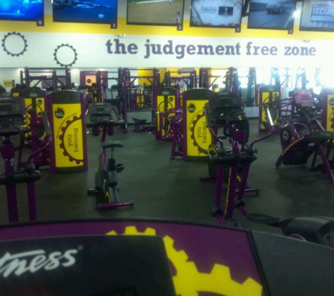 Planet Fitness - Montgomery, IL