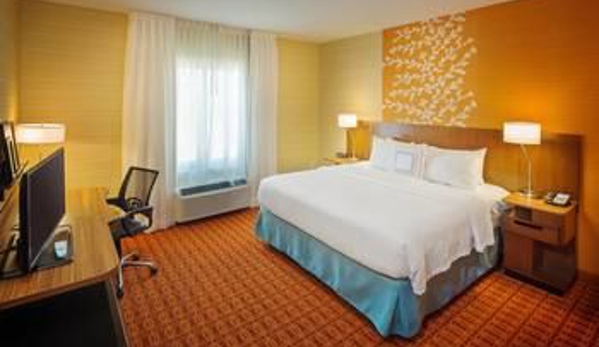 Fairfield Inn & Suites - Monaca, PA