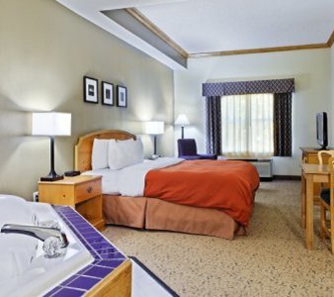 Country Inns & Suites - Burlington, NC