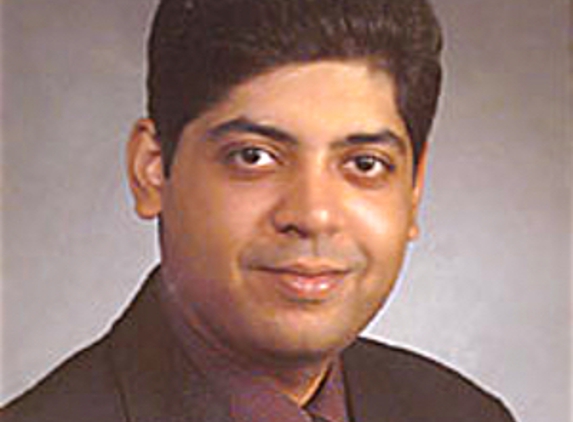 Dr. Sunil Kapur, MD - Milwaukee, WI
