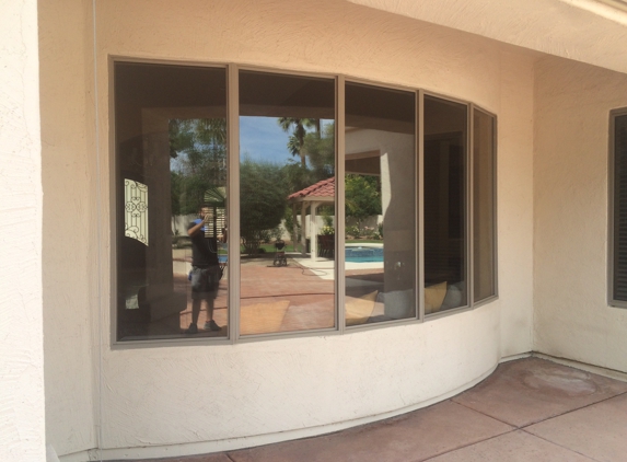 Arizona Window Washers - Phoenix, AZ. o so nice to see out LOL