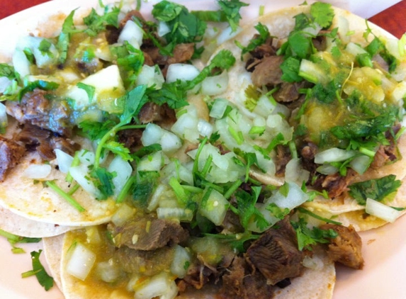 Tacos Reyes - Canoga Park, CA