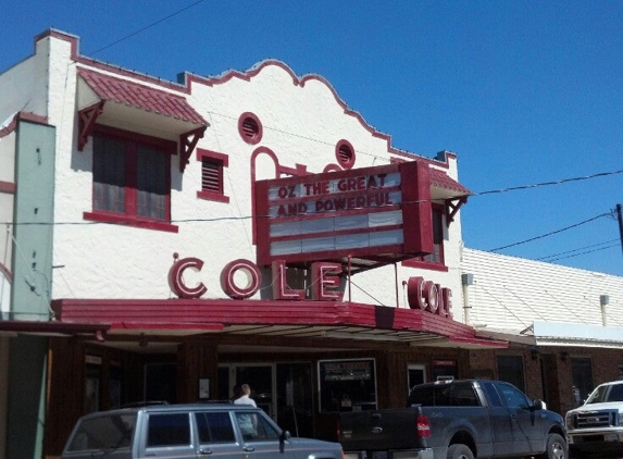 Cole Theatre - Hallettsville, TX