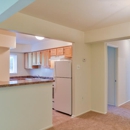 Potomac Commons Apartments and Townhomes - Apartments