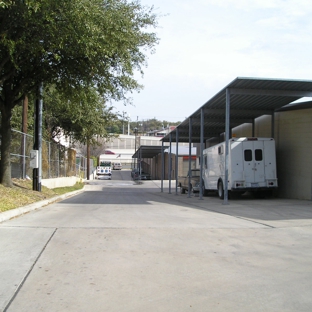 U-Haul Moving & Storage of Wurzbach - San Antonio, TX