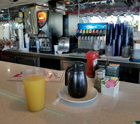 Lester's Diner - Fort Lauderdale, FL. Bill Lewis stopping in for breakfast at Lester's Diner in Fort Lauderdale, Florida.