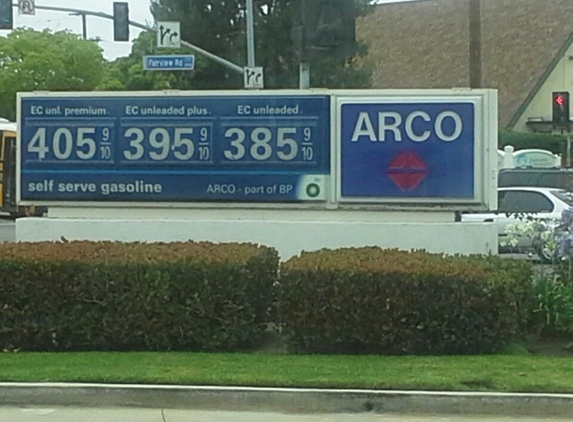 ARCO - Costa Mesa, CA