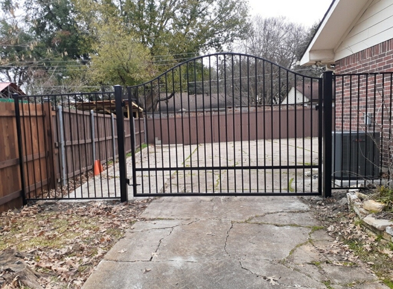 Housewright Fence - North Richland Hills, TX